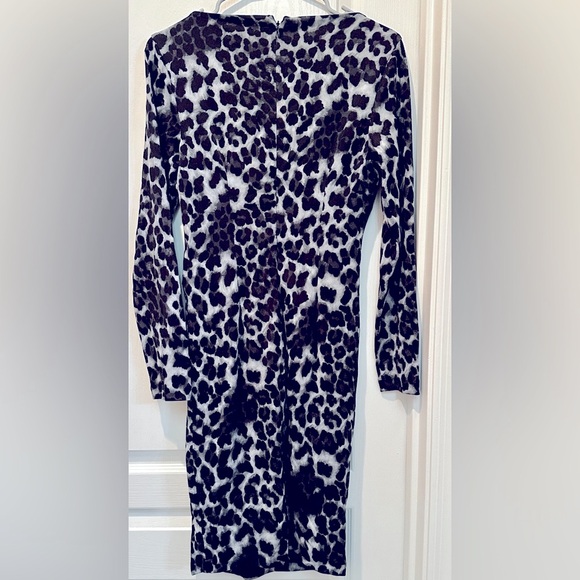 Carmen Marc Valvo Long Sleeve Ruched Bodycon Black Leopard Dress ZB1 - Picture 6 of 9